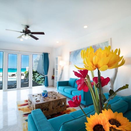 Caprice 9 - Oceanfront Villa - Gated Community With Pool 나사우 외부 사진