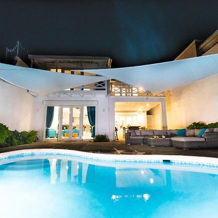 Caprice 9 - Oceanfront Villa - Gated Community With Pool 나사우 외부 사진