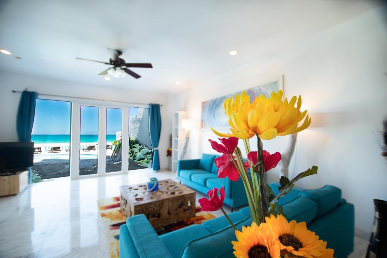 Caprice 9 - Oceanfront Villa - Gated Community With Pool 나사우 외부 사진