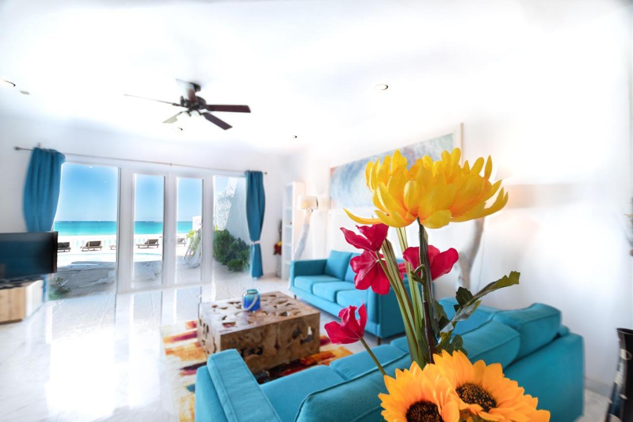 Caprice 9 - Oceanfront Villa - Gated Community With Pool 나사우 외부 사진